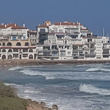 Casa 24 아파트